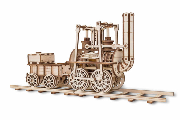 Igrača lesena 3D sestavljanka locomotion  belo ozadje desno