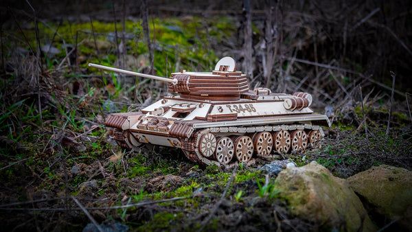 Tank T-34-85 lesena 3D sestavljanka